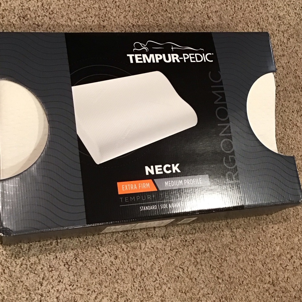 TEMPUR-PEDIC Neck Pillow - White